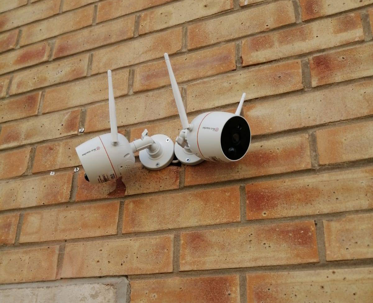 wall mounted home cctv